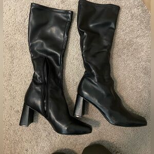 Steve Madden holly boots, size 7 womens. Excellent condition!